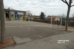 cour-terrain-de-foot